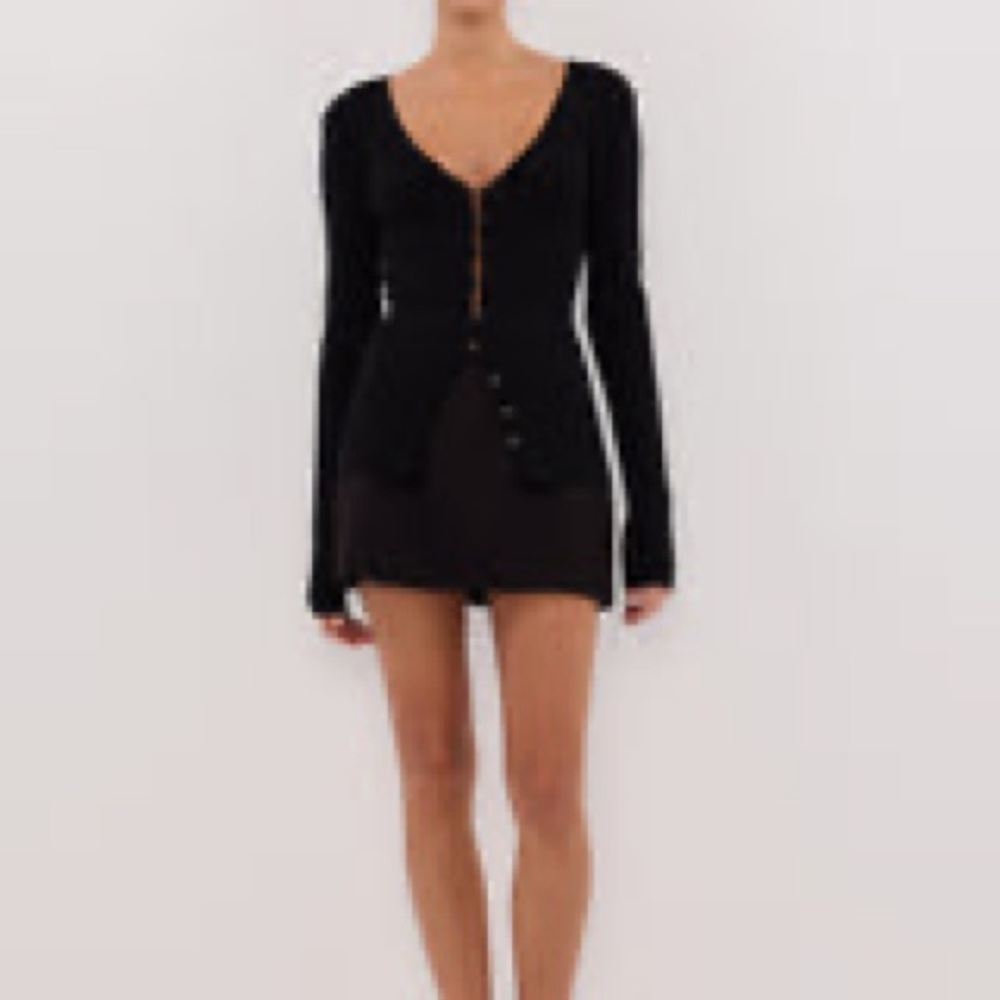 DISSH Black Long Sleeve Button Front Top